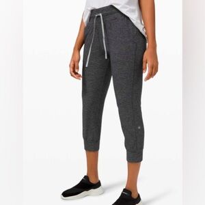 lululemon Ready to Rulu Jogger Crop Size 6 Black/Grey NWT